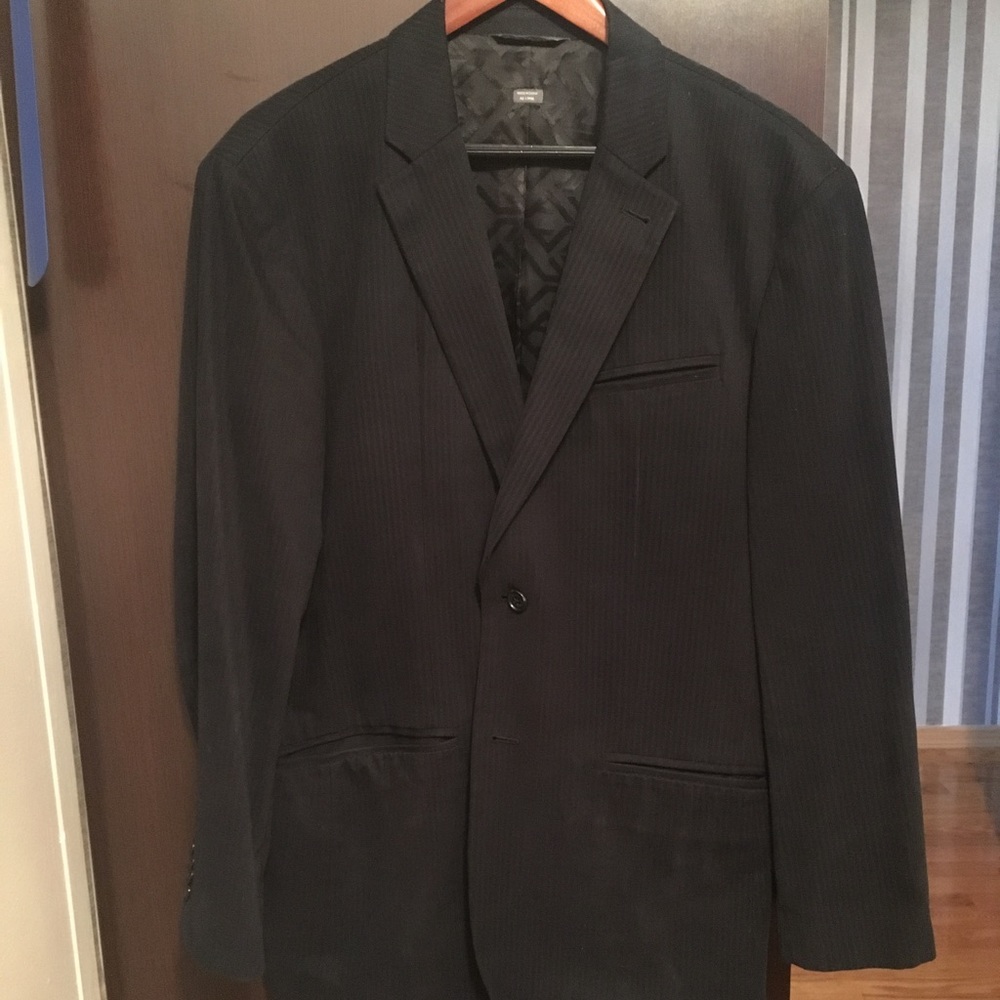 Men's Armani exchange blazer. Worn a few times.